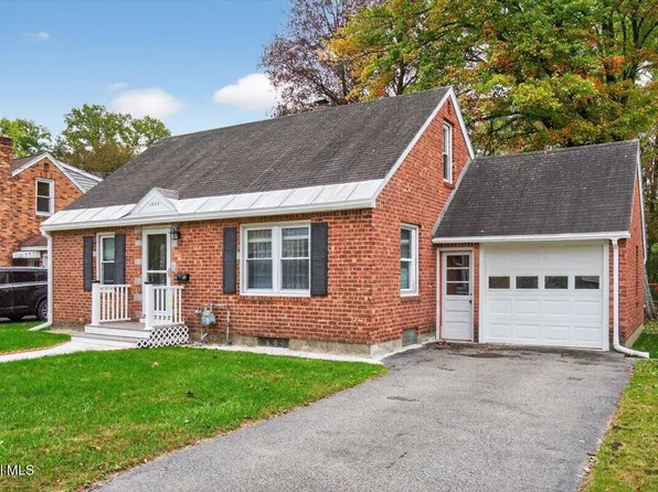 1880 Broad Street, Schenectady, NY 12306