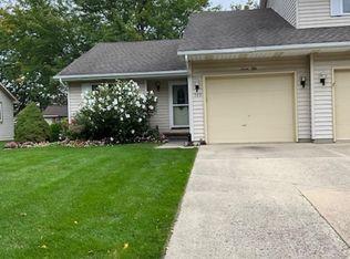 750 Country Ln, Frankenmuth, MI 48734