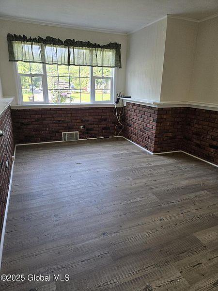 5th image of 33 Ridgewood Lane