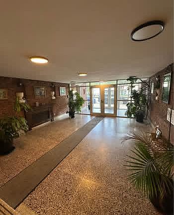4th image of 675 McLean Ave #5HH