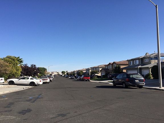 5th image of 14920 Leaf Ln