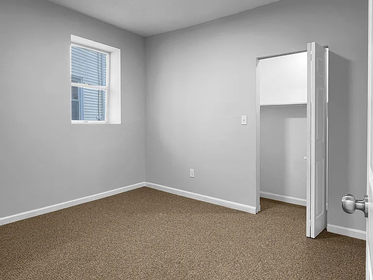 186 Rodman St #1 — Photo 4