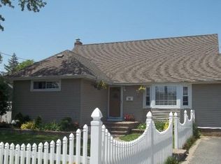 20 2nd Ave, Massapequa Park, NY 11762