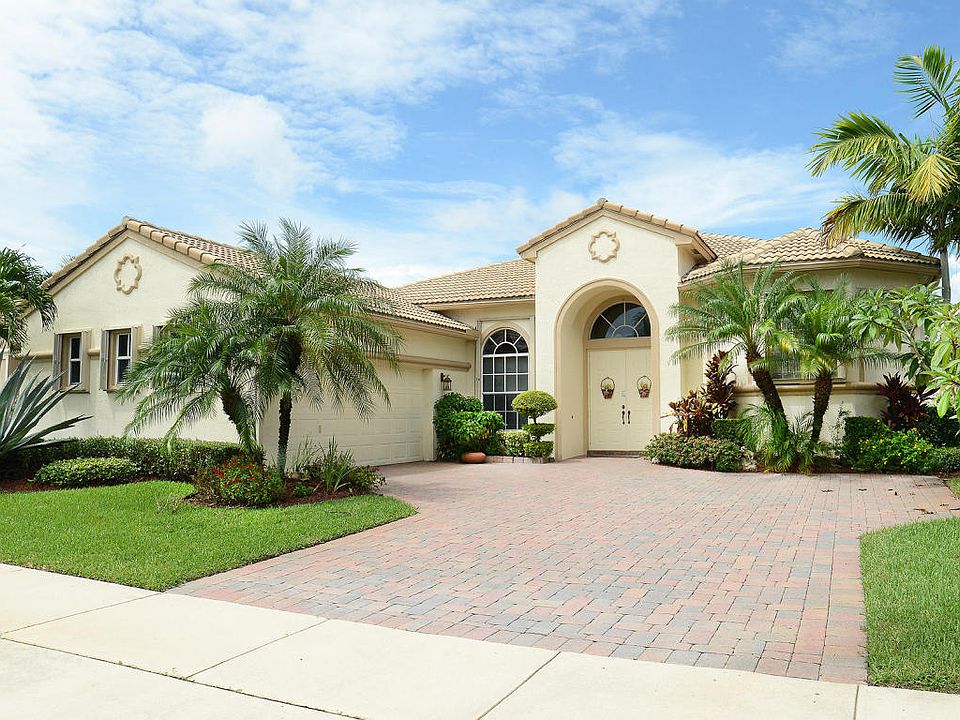 Home For Sale In baywonds