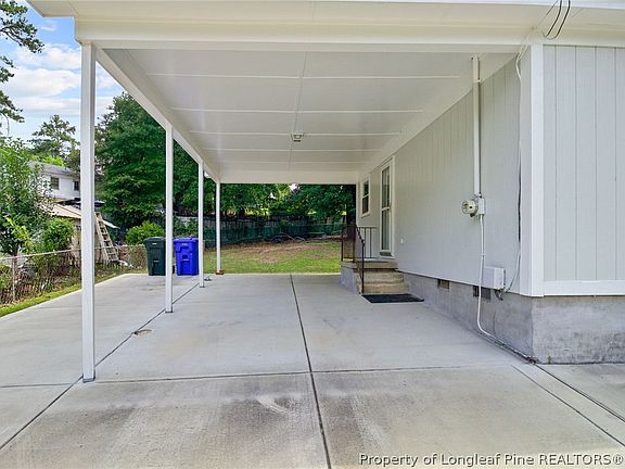 3rd image of 601 Woodclift Dr