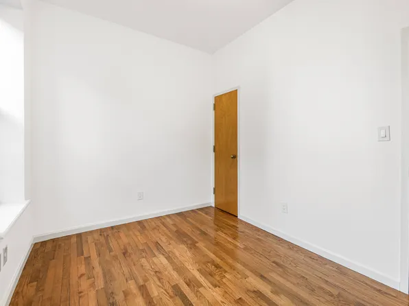 1608 Amsterdam Avenue image 18 of 29