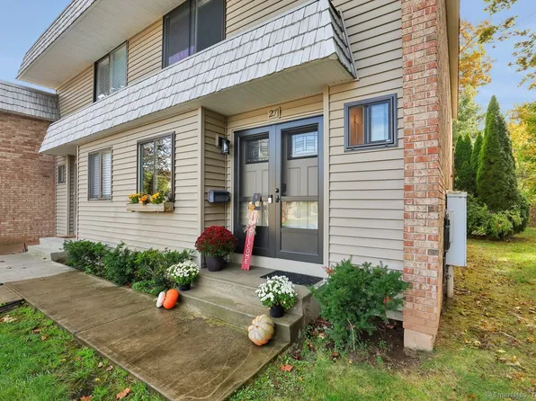27 Redwood Court #27, Cromwell, CT 06416