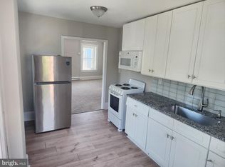 28 N 2nd Ave APT 3, Coatesville, PA 19320