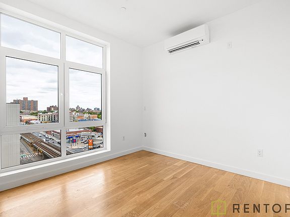 3rd image of 1875 Atlantic Ave APT 9C