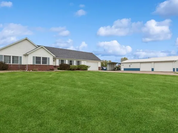 3025 Shawnee Rd, Bridgman, MI 49106