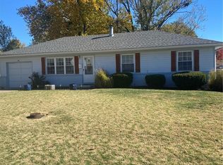 119 S Lacy Rd, Independence, MO 64050