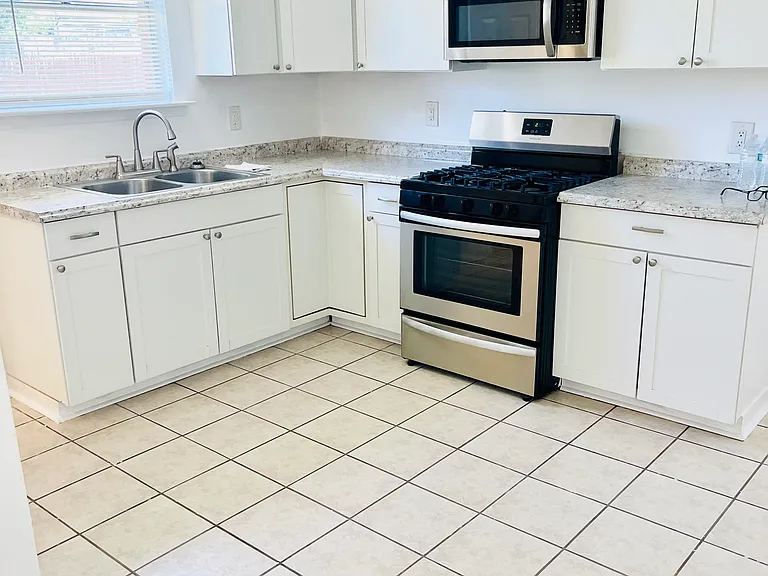 536 Deckbar Ave — Photo 17