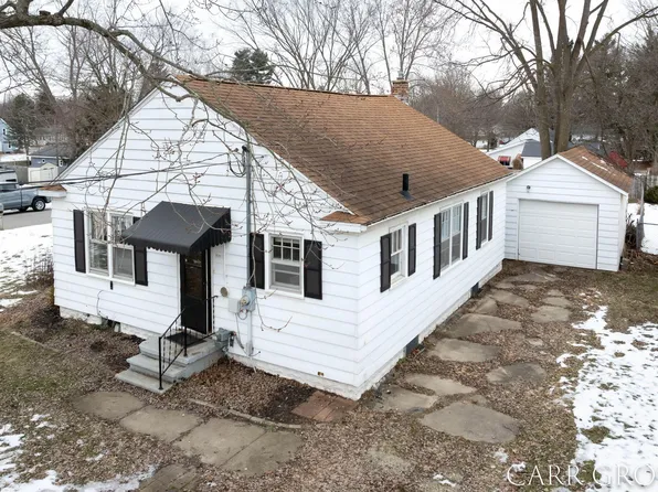 929 S Dibble St, Hastings, MI 49058