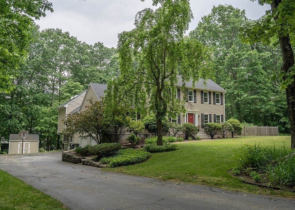 47 Old Village Rd, Sturbridge, MA 01566 Zillow