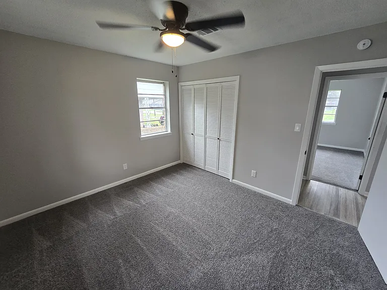 700 Barnes St — Photo 14