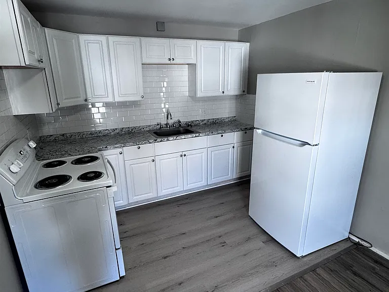 35 South St #3 — Photo 13