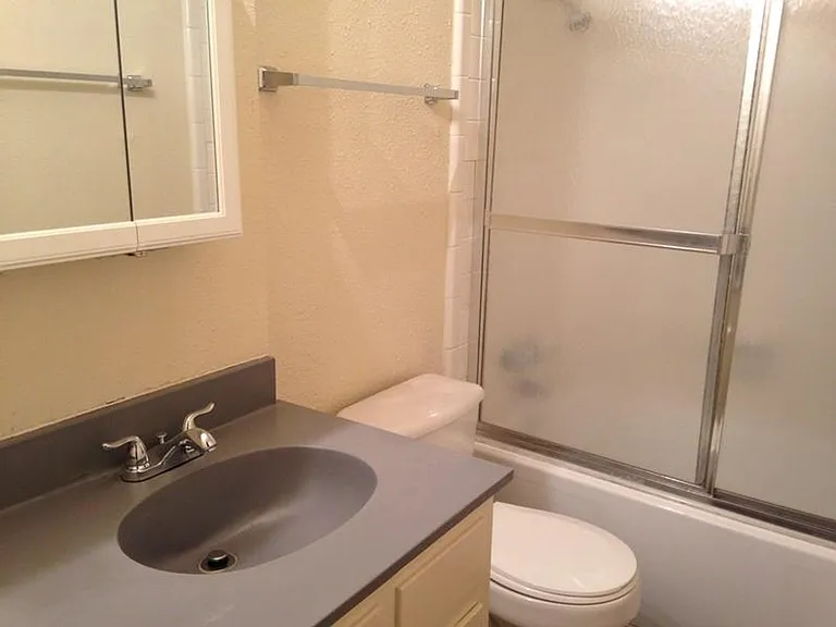 1710 Ledgewood Dr — Photo 15