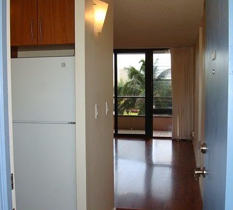 3rd image of 975 Ala Lilikoi St APT 504