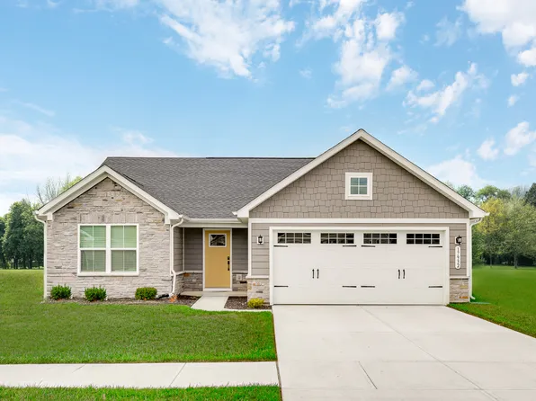 2062 Pheasant Grove Dr, Danville, IN 46122