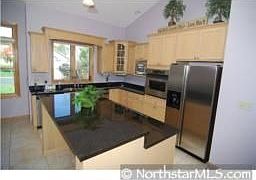 5th image of 4884 191st St W