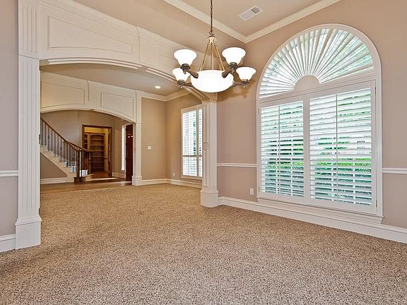 5th image of 2606 Sir Turquin Ln