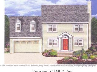 4 Casean Ct, Waterford, CT 06385