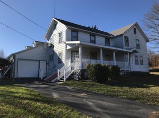 285 S Turnpike Rd, Newfoundland, PA 18445