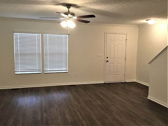 2nd image of 752 Kelton Crest Dr