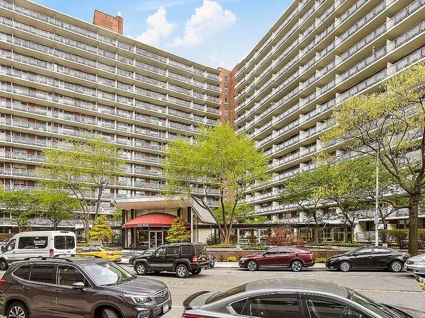61-15 97th St APT 10M, Rego Park, NY 11374