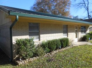 906 Main St, Broken Bow, OK 74728