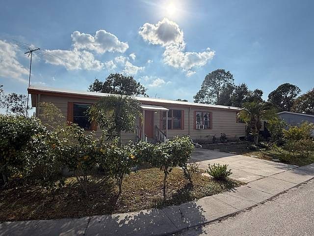 1st image of 9714 Magnolia Way