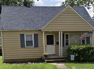 25 March Pl, Fords, NJ 08863