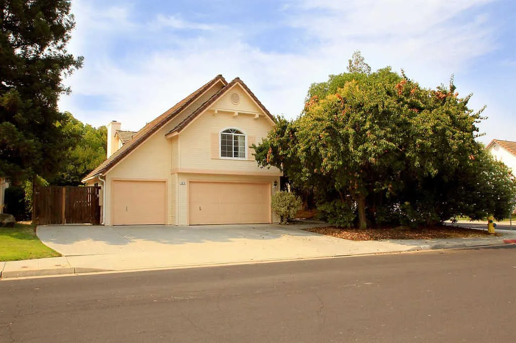 2016 Mesa Ave photo 1