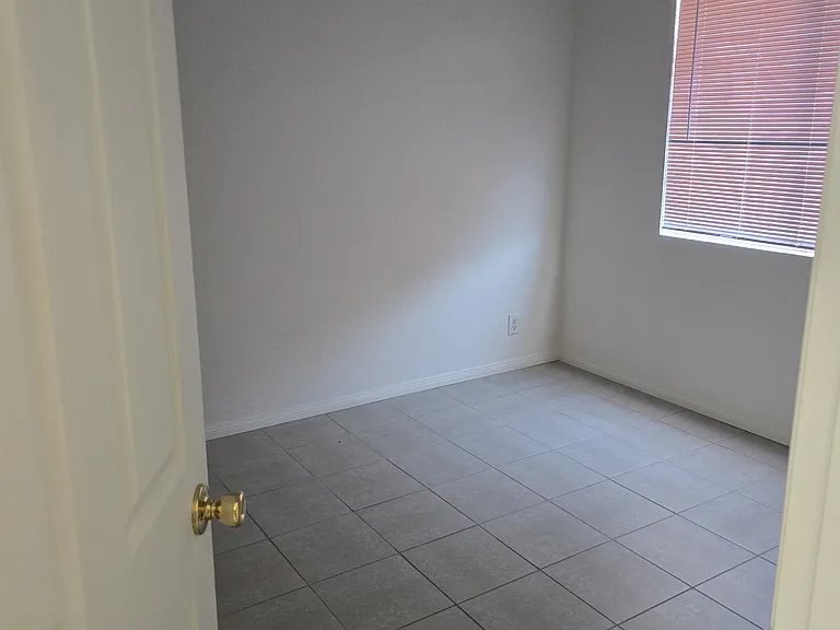 13576 El Cajon Dr #C — Photo 6