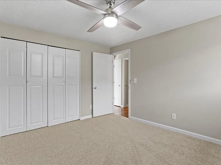 526 S 40th Ave #D209 — Photo 12