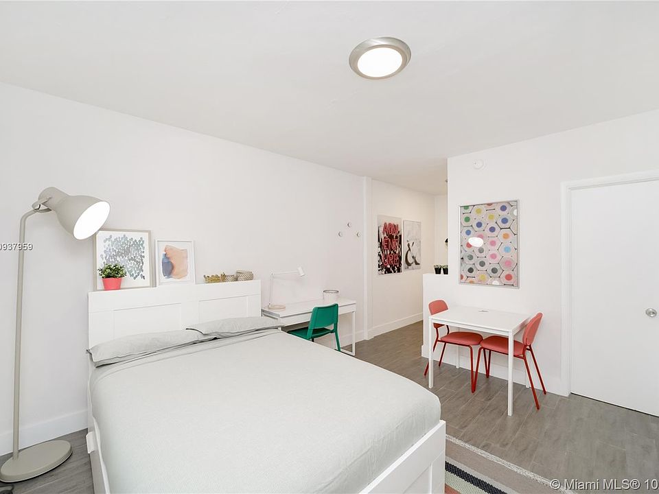 1st image of 770 NE 123rd St #21