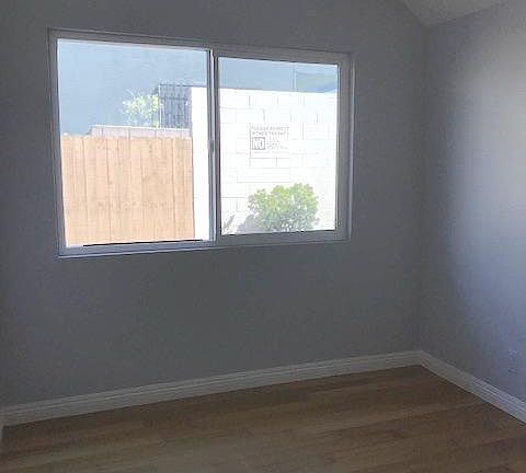4th image of 920 N Stanley Ave APT 106