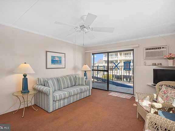 3rd image of 3 140th St Unit 201
