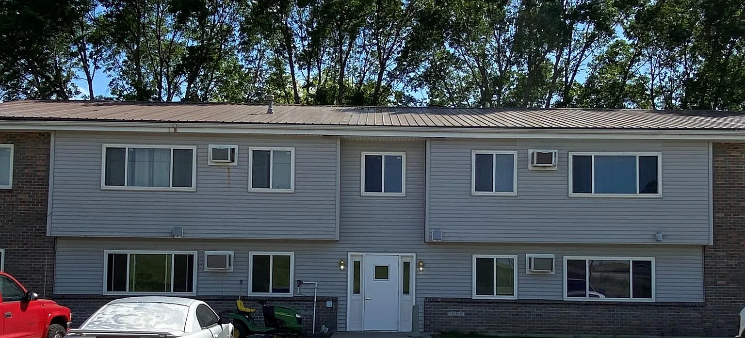 817 Avenue K — Photo 1