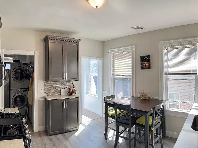 2 Sawyer Ave #3 — Photo 27