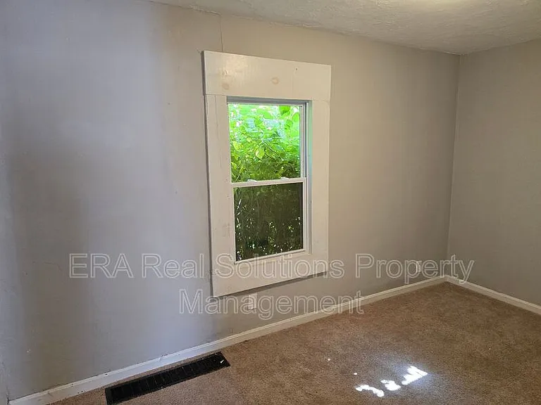 3607 Sackett Ave #3 — Photo 11