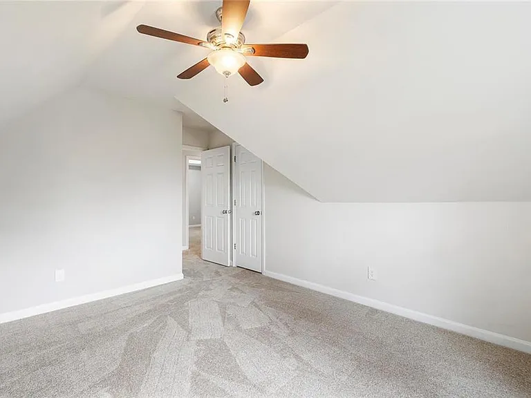 111 Planterra Way — Photo 24