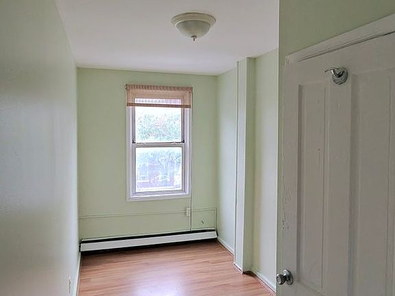 3rd image of 826 S Clinton Ave #B