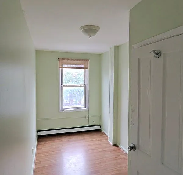 826 S Clinton Ave #B — Photo 3