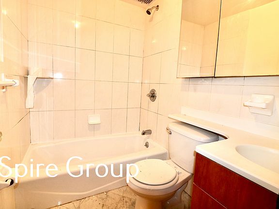 4th image of 167 W 80th St APT 3B