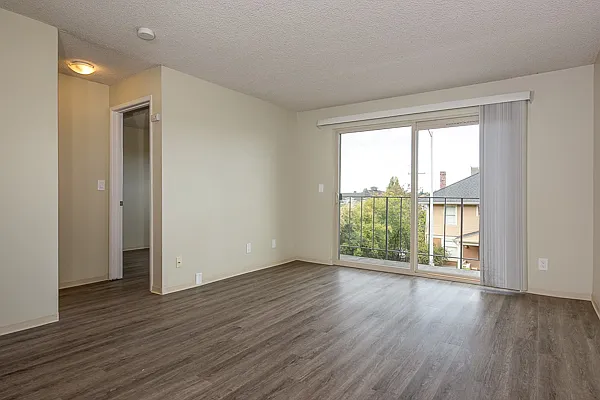 Stonebridge Apartments — Photo 15