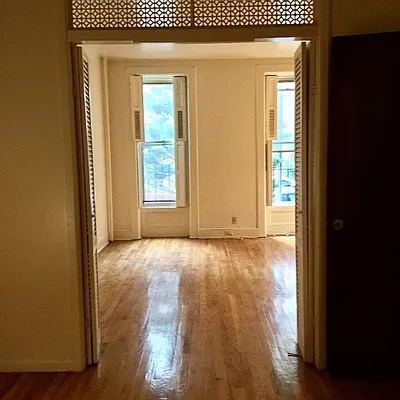 Rented by Level Group | media 40