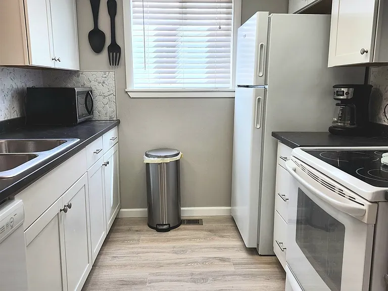 2207 Parker Ave — Photo 12