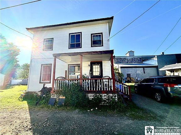2nd image of 8 Colwell St