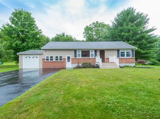 2020 Piney Point Rd, Troy, NY 12180